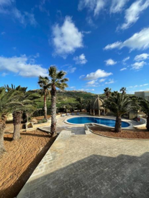 Detached Lodge with Private Pool Surrounded by Nature